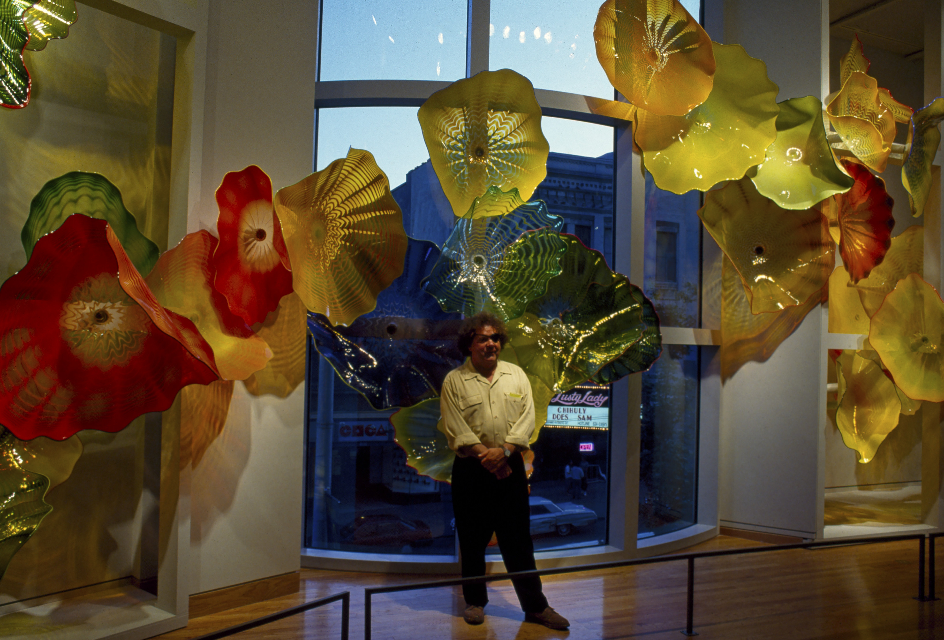 Chihulywebshorts Dale Through The Decades The Origins Of An Installation Artist Chihuly